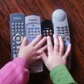 Ako riešiť problém s nadmerným sledovaním televízie u detí