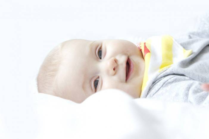 Zásady pre zdravý spánok: Kde a ako by malo dieťa spať?