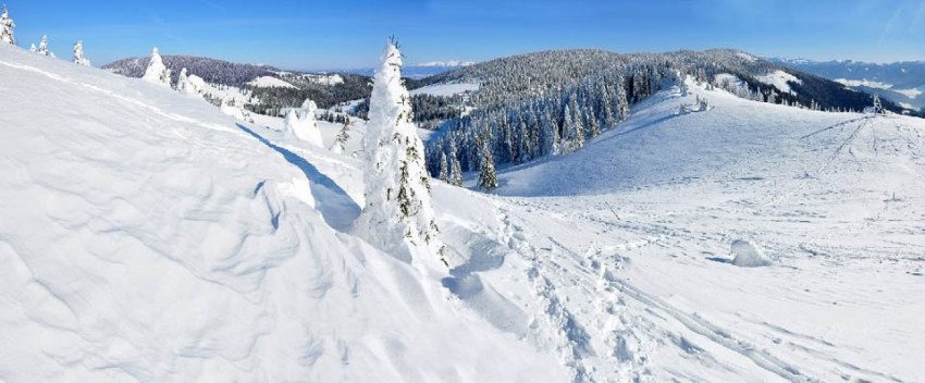 Turisti zaplavia Liptov Turisti zaplavia Liptov