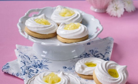 Linecké kolieska so snehovým venčekom