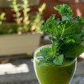 5 povianočných smoothie, ktoré uľavia žalúdku a očistia 