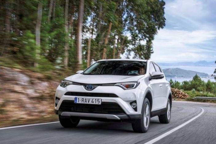   Toyota RAV4 – najobľúbenejšie „esuvéčko“ vo svojej triede