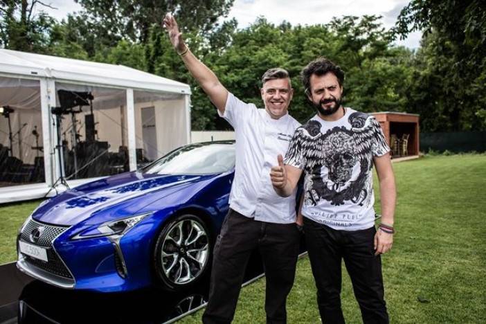 Pri Dunaji zaparkoval luxusný hybrid Lexus LC 500h