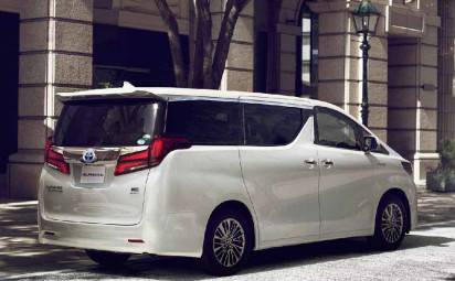 Lexus a luxusný minivan?