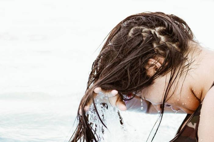 Vlasové olejové zábaly – to pravé pre vlasy v lete