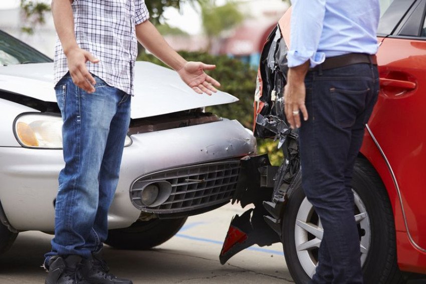 Vyrážate do zahraničia autom? Prečítajte si, ako postupovať v prípade autonehody Vyrážate do zahraničia autom? Prečítajte si, ako postupovať v prípade autonehody