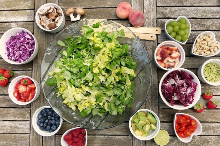 7 dôvodov, prečo jesť zeleninové šaláty (nielen) počas leta