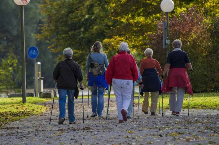 Seniori môžu predísť starnutiu či osteoporóze pravidelným pohybom