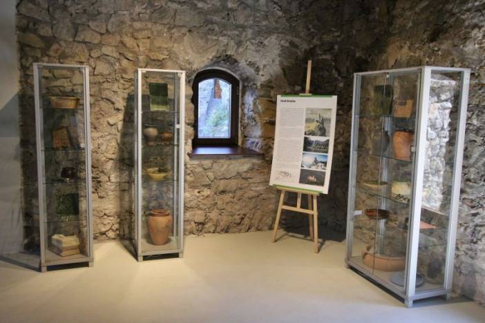 Na hrade Strečno je nová archeologická expozícia aj mučiareň