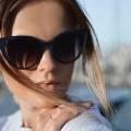 Časté nosenie slnečných okuliarov: Ako vplýva na zdravie našich očí?