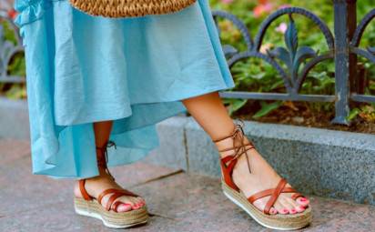 Ako si vybrať pohodlné a štýlové dámske sandále?