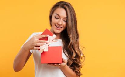 Tipy na darčeky pre ženu, s ktorými neurobíte krok vedľa 