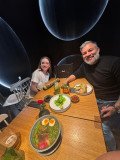 Sarah C s Mannym v Ram´s na večeri (1)