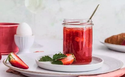 Jahodovo-rebarborový džem s proseccom