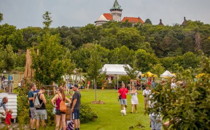PODUJATIE LETNÝ MEDOKVAS UZAVRIE PRÁZDNINY V SMOLENICIACH