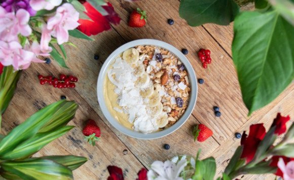 Raňajky šampiónov: Recepty na jarnú energiu, ktoré očistia i posilnia