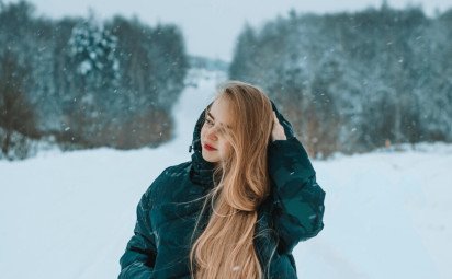 Zbohom, suché vlasy! Ako zregenerovať vlasy po zime prírodnou cestou?