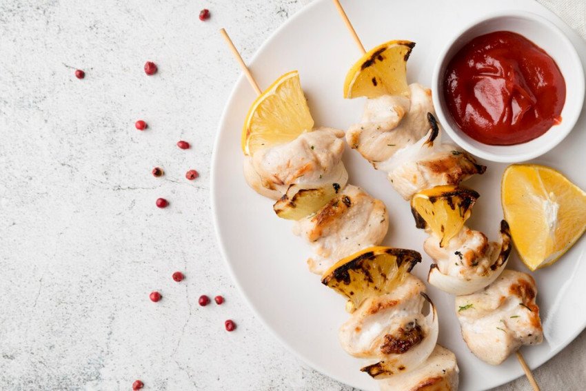 Zdravý, rýchly a chutný recept z teplovzdušnej fritézy: KURACIE ŠPÍZY Zdravý, rýchly a chutný recept z teplovzdušnej fritézy: KURACIE ŠPÍZY
