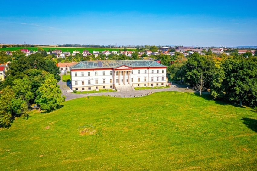 Bezplatná kyvadlovka odvezie turistov za krásami Dolnej Krupej Bezplatná kyvadlovka odvezie turistov za krásami Dolnej Krupej