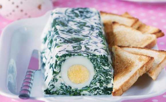 Vaječná tlačenka so špenátom