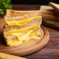 Syrové toasty