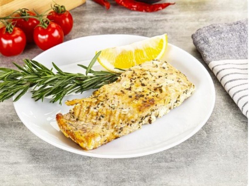 Treska zapekaná s parmezánom Treska zapekaná s parmezánom