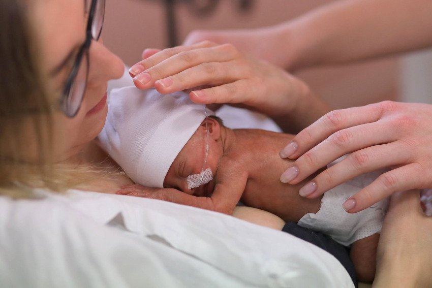 Nie všetko zvládne inkubátor – niečo dokáže len dotyk Nie všetko zvládne inkubátor – niečo dokáže len dotyk