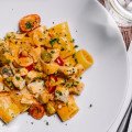 Cestoviny s kuracím mäsom a olivami