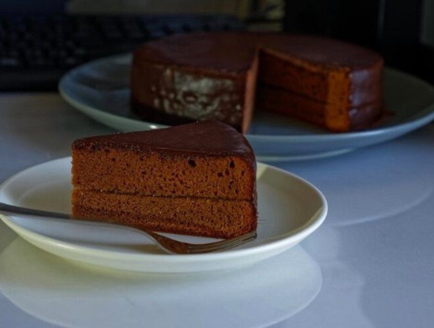 SLÁVNA SACHEROVA TORTA SLÁVNA SACHEROVA TORTA