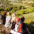 Horúce dni na horách: Tipy na oblečenie a výbavu na letnú turistiku