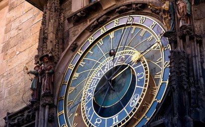 Hodinová história v niekoľkých minútach ...alebo čo vlastne nosíte na zápästí?