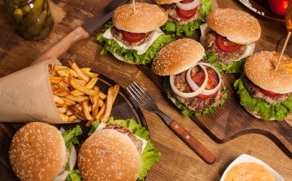 5 zaujímavostí o fast foode, o ktorých ste netušili. Pred hot-dogom boli ustrice?