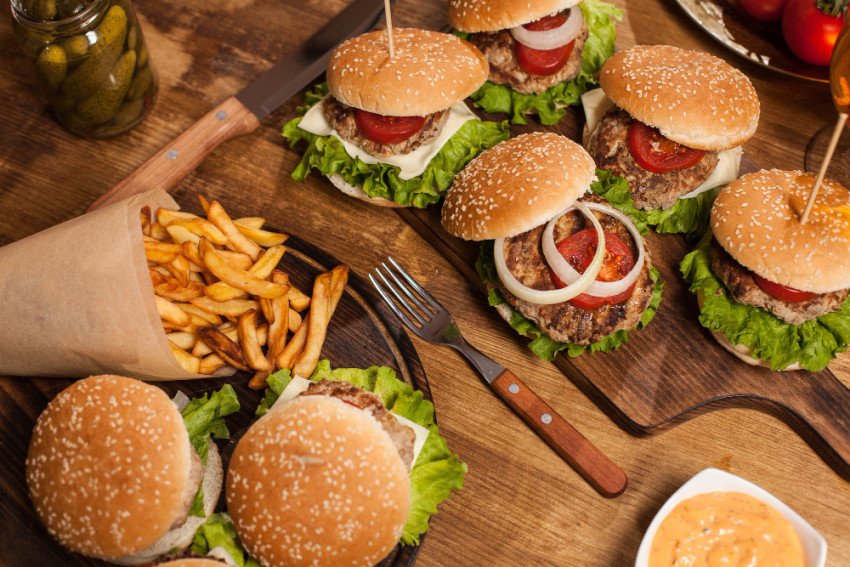 5 zaujímavostí o fast foode, o ktorých ste netušili. Pred hot-dogom boli ustrice?