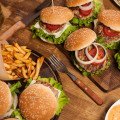 5 zaujímavostí o fast foode, o ktorých ste netušili. Pred hot-dogom boli ustrice?