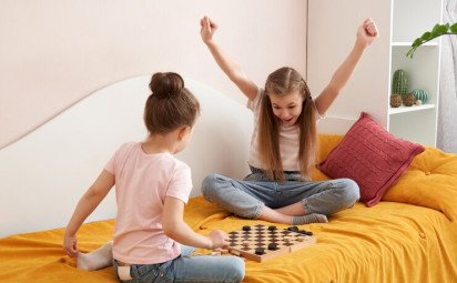 Zahrajte sa spolu na Deň detí: 5 dôvodov, prečo by deti mali hrať spoločenské hry