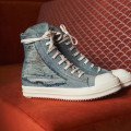 Rick Owens jar/leto 2025: Avantgardná obuv a oblečenie pre novú éru