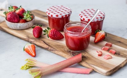 Jahodovo-rebarborový džem s proseccom
