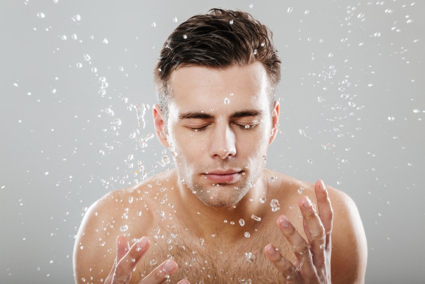 Správna starostlivosť o mužskú pokožku: Hydratácia je základ, nie zbytočný luxus Správna starostlivosť o mužskú pokožku: Hydratácia je základ, nie zbytočný luxus