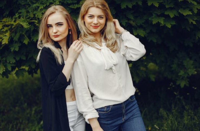 Kamarátka vs. milenka – kedy to lepšie funguje ?