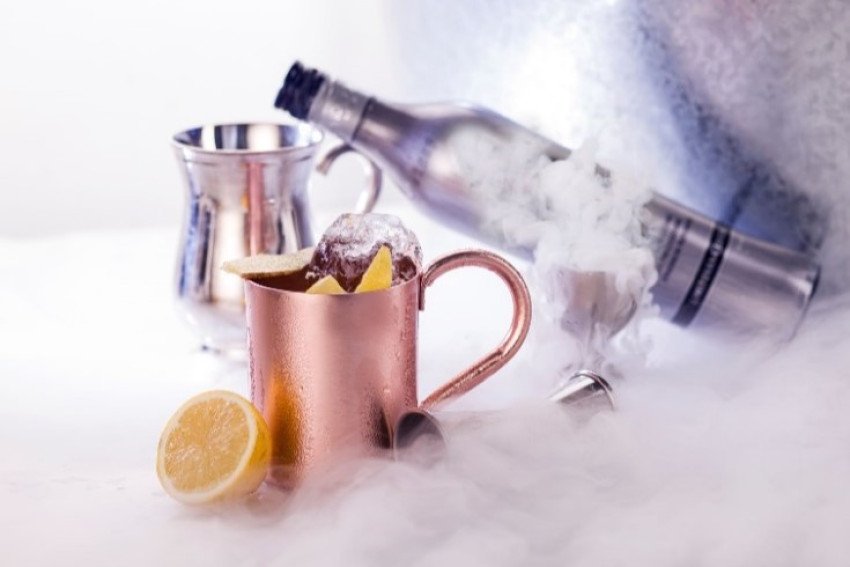 Miešané drinky počas zimy? ST. NICOLAUS má pre vás 4 hrejivé tipy! Miešané drinky počas zimy? ST. NICOLAUS má pre vás 4 hrejivé tipy!