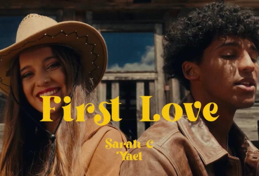 Sarah C a Yael spievajú o svojej "First Love”, singel pokrstil jej nové EP! Sarah C a Yael spievajú o svojej "First Love”, singel pokrstil jej nové EP!