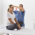 Fyzioterapia do kancelárie pomáha zmierniť bolesti priamo od stola