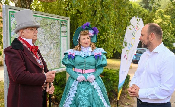 Sprievodcovia v historických kostýmoch predstavia turistom príbeh kúpeľov Smrdáky