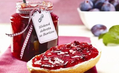 Slivková dobrota so škoricou