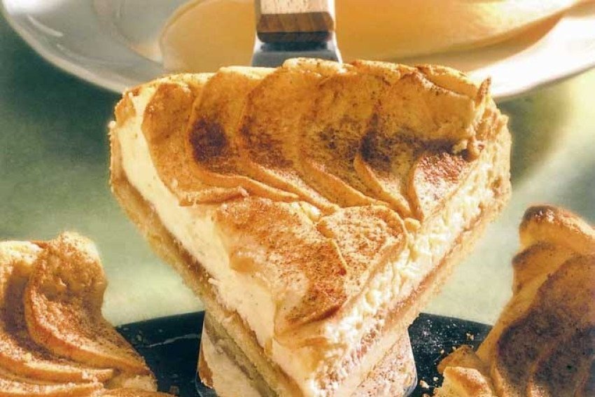 Torta s jablkami a tvarohom