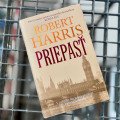 Príbeh, kde aj najmenšie rozhodnutie mení beh dejín. Robert Harris a Priepasť