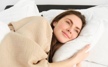 Saténové obliečky – skutočný zázrak proti vráskam alebo reklamný trik?