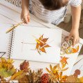 Lisovanie listov: Kreatívny spôsob, ako uchovať krásu jesene