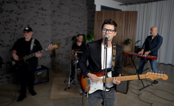 Michal Gazdík predstavuje klip k novinke Neopusť ma!