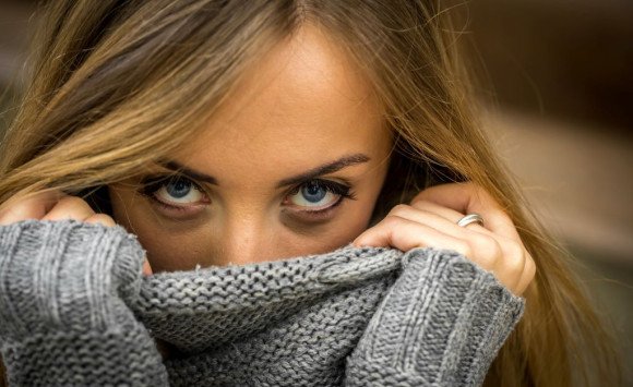 Zanedbaná ochrana pokožky a očí v lete sa môže prejaviť až na jeseň